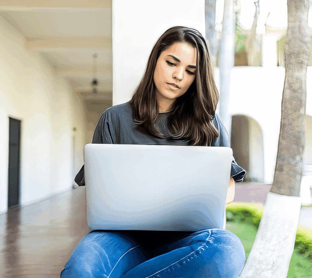  Scholarship and financial aid recommendations on educational websites